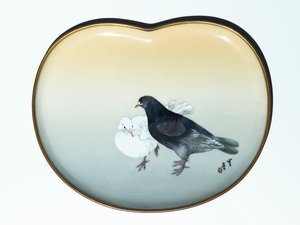 Tablett mit Vögeln, ca. 1890-95