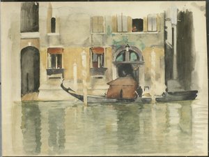 Gondel vor einem venezianischen Haus