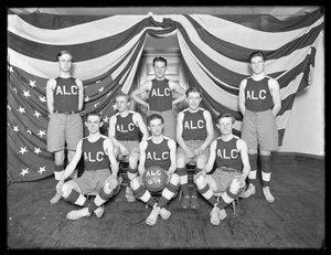 ALC-Basketballteam Gruppenporträt, ca. 1913-14