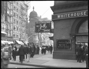 Schild für J und M Shoe, 1429 Broadway, New York City, 2. August 1916