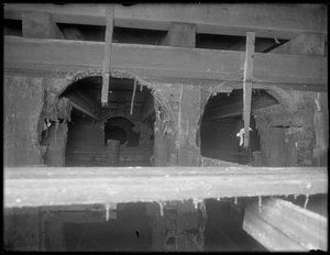 Blick in den Kanal der W. 129th Street, New York, ca. 1911