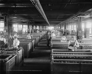 Arbeiter in der Galvanikabteilung, National Cash Register Company, Dayton, Ohio, USA, ca. 1902