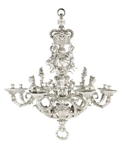 Der königliche Hannover-Kronleuchter von Givenchy, 1736