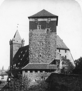 Der fünfeckige Turm, Kaiserstallung, Nürnberg, Deutschland, ca. 1900er Jahre von Wurthle and Sons