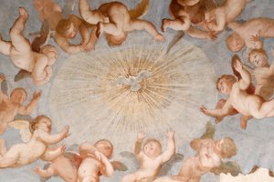 Taube des Heiligen Geistes. Fresko. Die Basilika della Santissima Annunziata del Vastato. Genua. Italien. von . .