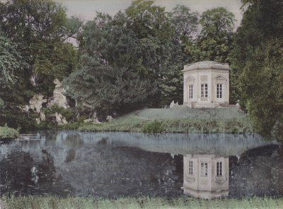 Parc du Petit Trianon, Pavillon de Musique (farbiges Foto) von (after) French Photographer