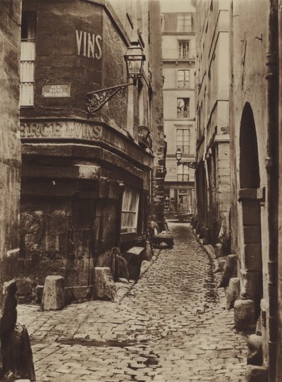 Rue Glatigny im Jahr 1865, aufgenommen von der Seite des Kais von (after) French Photographer