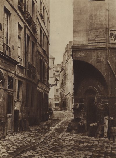 Rue des Marmousets im Jahr 1864, aufgenommen von der Rue Saint-Landry, war am Standort des neuen Hôtel-Dieu von (after) French Photographer