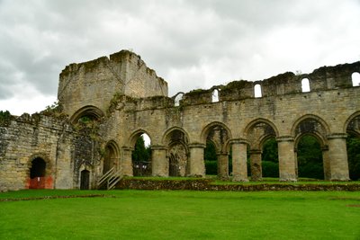 Buildwas Abbey, ein mittelalterliches Zisterzienserkloster in Shropshire, England. von Albert Mansour