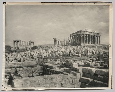 Blick auf das Parthenon von Adolphe Braun and Co.