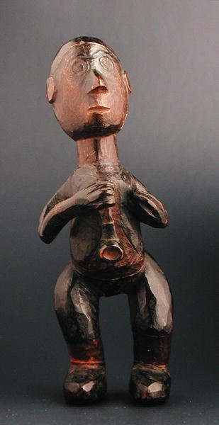Stehende Figur eines europäischen Mannes mit Pfeife, Südostafrika, späte 19. Jahrhundert von African