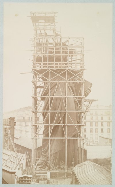 Montage der Freiheitsstatue, Paris, 1883 von Albert Fernique