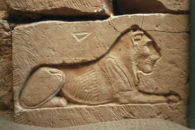 Relief eines Löwen am Grab von Kitines von Nicolas Toussaint Charlet
