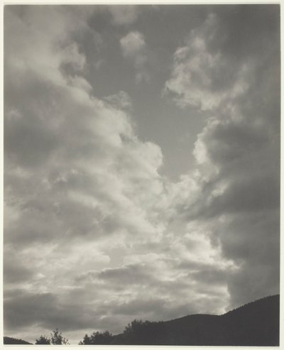 Musik - Eine Folge von zehn Wolkenfotografien, Nr. II von Alfred Stieglitz