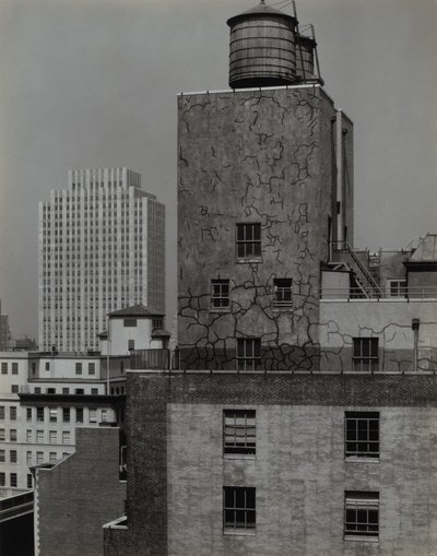 Wasserturm und Radio City, New York von Alfred Stieglitz