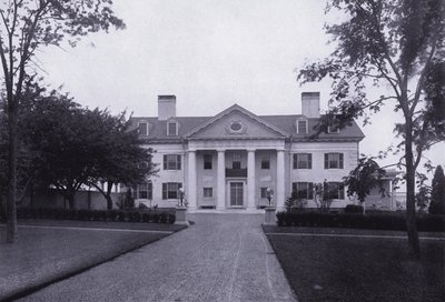 Charles A Platt: Villasera, Die Ostfassade von American Photographer (after)