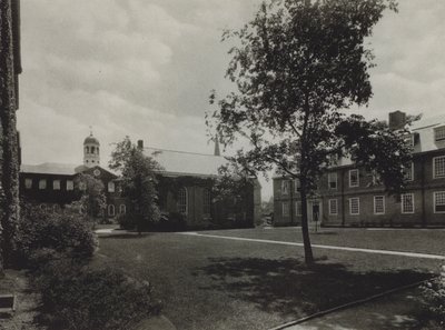 Harvard University: Harvard Hall; Holden Chapel; Mower Hall, Wohnheim von American Photographer (after)