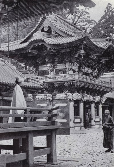 Wunderbare Skulpturen des buddhistischen Tempels von Yakushi (s/w Foto) von American Photographer (after)