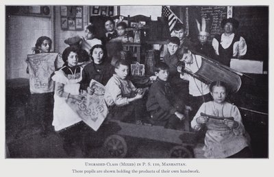 New York School Enquiry von American Photographer (after)