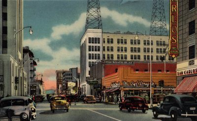 Phoenix, Arizona: Central Avenue, Blick nach Süden von Monroe von American Photographer (after)