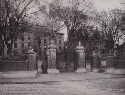 Providence, Rhode Island: Van Wickle Gate, Brown University (Schwarz-Weiß-Foto) von American Photographer (after)