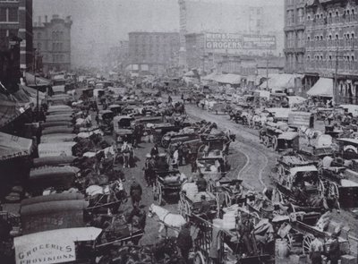 Haymarket Square voller Pferdekutschen, Chicago von American Photographer