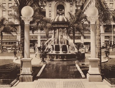 San Diego: Elektrischer Brunnen im Plaza Park, gegenüber dem US Grant Hotel, der Stadt gespendet von Louis J Wilde (s/w Foto) von American Photographer