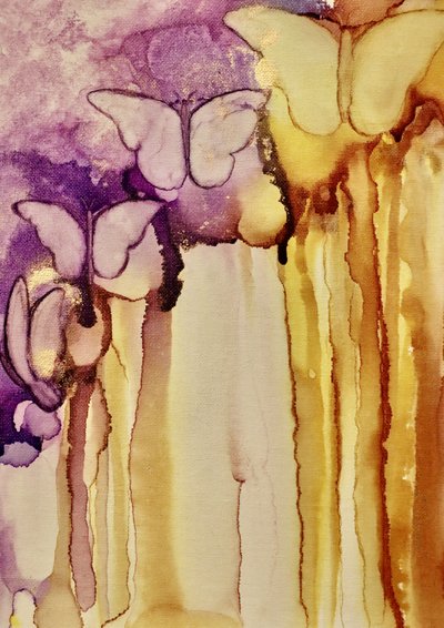 Fließende Goldschmetterlinge von Amy Tieman