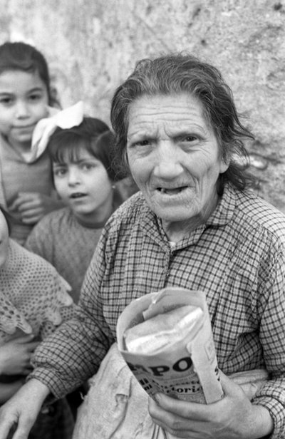 Crotone - Maciara der Kinder von Ando Gilardi