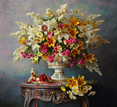 Üppiges Blumenarrangement von Andrey Morozov