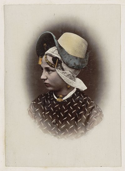 Porträt einer Frau in der Tracht von Nord-Holland von Andries Jager