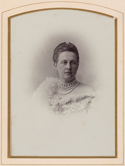 Olga Konstantinowna von Russland, Königin der Hellenen - Porträt von Großfürstin Olga Konstantinowna von Russland, Anonym. Albumin-Foto von Anonymous Anonymous