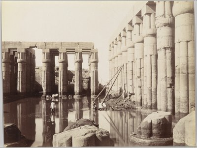 Tempel von Luxor (Ansicht des Hofes von Amenhotep III) von Antonio Beato