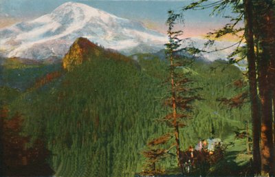 Die Straße am Rickseeker Point, Mount Rainier in der Ferne, Washington, ca. 1916 von Asahel Curtis