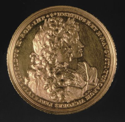 Medaille mit Porträts der Heiligen Römischen Kaiser Leopold I (1640-1705) und Joseph I (1678-1711) von Philipp Heinrich, 1692 (Gold) von Austrian School