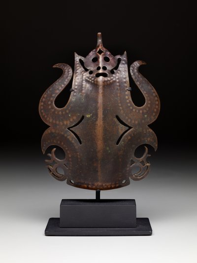 Kriegerkopfschmuck: Frontalfigur von Bornean Bornean