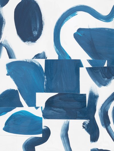 Abstrakte Blaue Formen von Bronwyn Baker