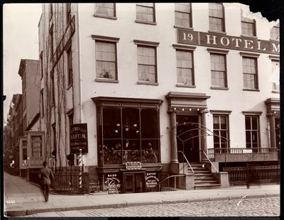 Das Hotel Martin an der 19 Lafayette Place, New York von Byron Company
