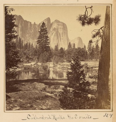 Kathedralenfelsen 2600 Fuß von Carleton Watkins