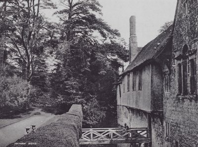 Ightham Mote (s/w Foto) von Charles Essenhigh Corke