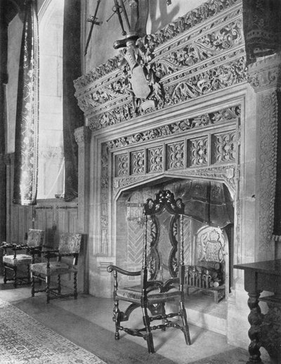 Der Kamin im Bankettsaal von Charles Latham