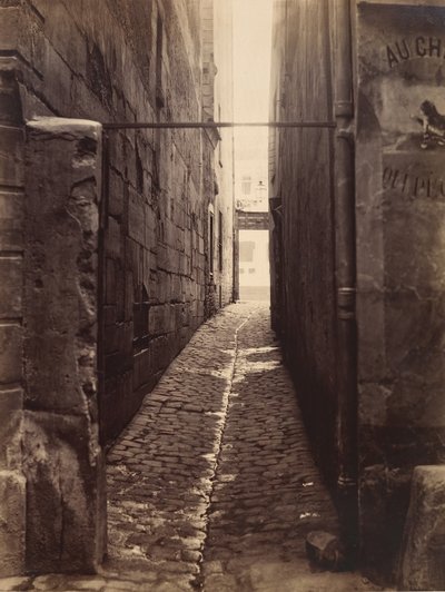 Rue du Chat-qui-Pêche von der Rue de la Huchette, ca. 1868 von Charles Marville