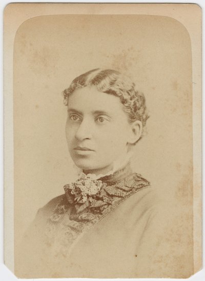 Carte de Visite von Lottie Grimke, ca. 1870 von Charles Milton Bell