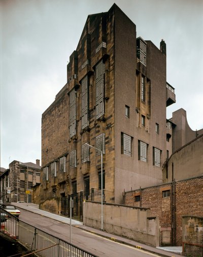 Ansicht der Kunsthochschule, entworfen von Architekt Charles Rennie Mackintosh von Charles Rennie Mackintosh
