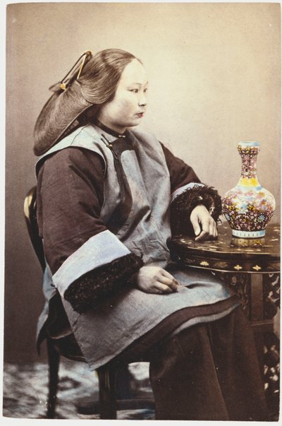 Handkoloriertes Foto einer jungen chinesischen Frau von Chinese School