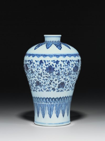 Ming-Stil Vase, Meiping, im Stil des 15. Jahrhunderts bemalt von Chinese School