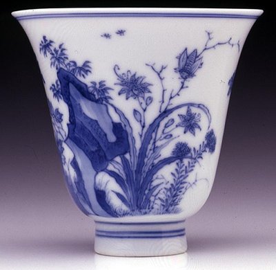 Halb-Eierschalen-Becher, Kangxi-Marke und -Periode 1662-1722 von Chinese School Chinese School