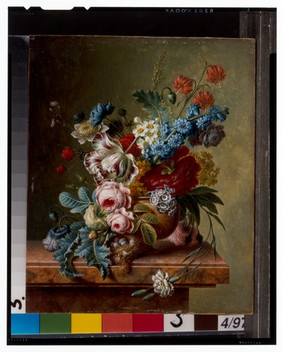 Eine Vase mit Blumen auf einem Marmorsims & Ein Korb mit Blumen und einem Stieglitz von Christiaan van Pol