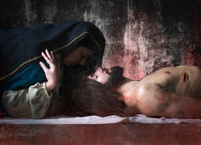 Pieta: Die Qual der Mutter von Corrado La Licata