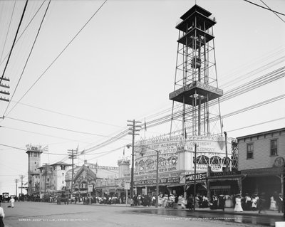 Surf Avenue, Coney Island, ca. 1904 (s/w Foto) von Detroit Publishing Co.